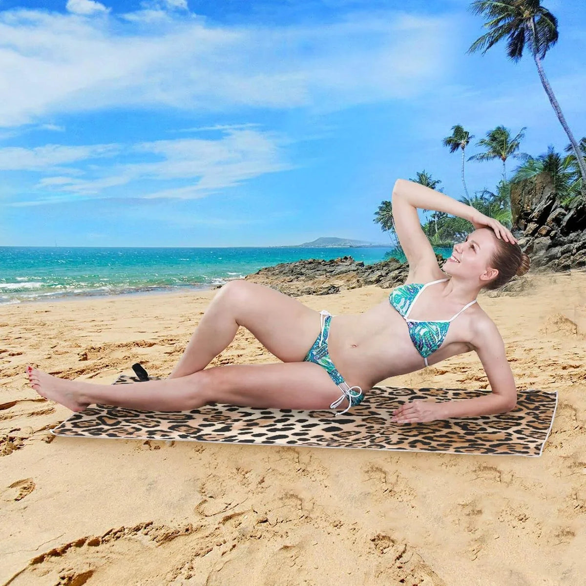 Bestwell Leopard Print Beach Towel Oversized Towel Blanket, Thin Lightweight Microfiber Sand Free Quick Dry Towel, 30”X60” Multipurpose Pool Bath Yoga Swim Shower Towel